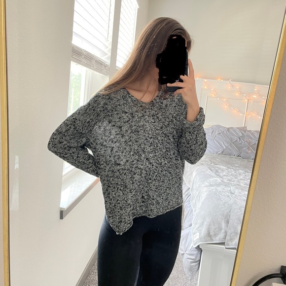 American Eagle Don’t Ask Why Sweater with hoodie - Picture 4 of 8